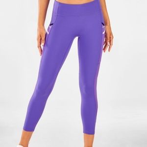 Fabletics Trinity Mid-Rise Pocket 7/8 Legging